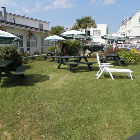 Wayside Cheer Hotel Castel Exterior foto