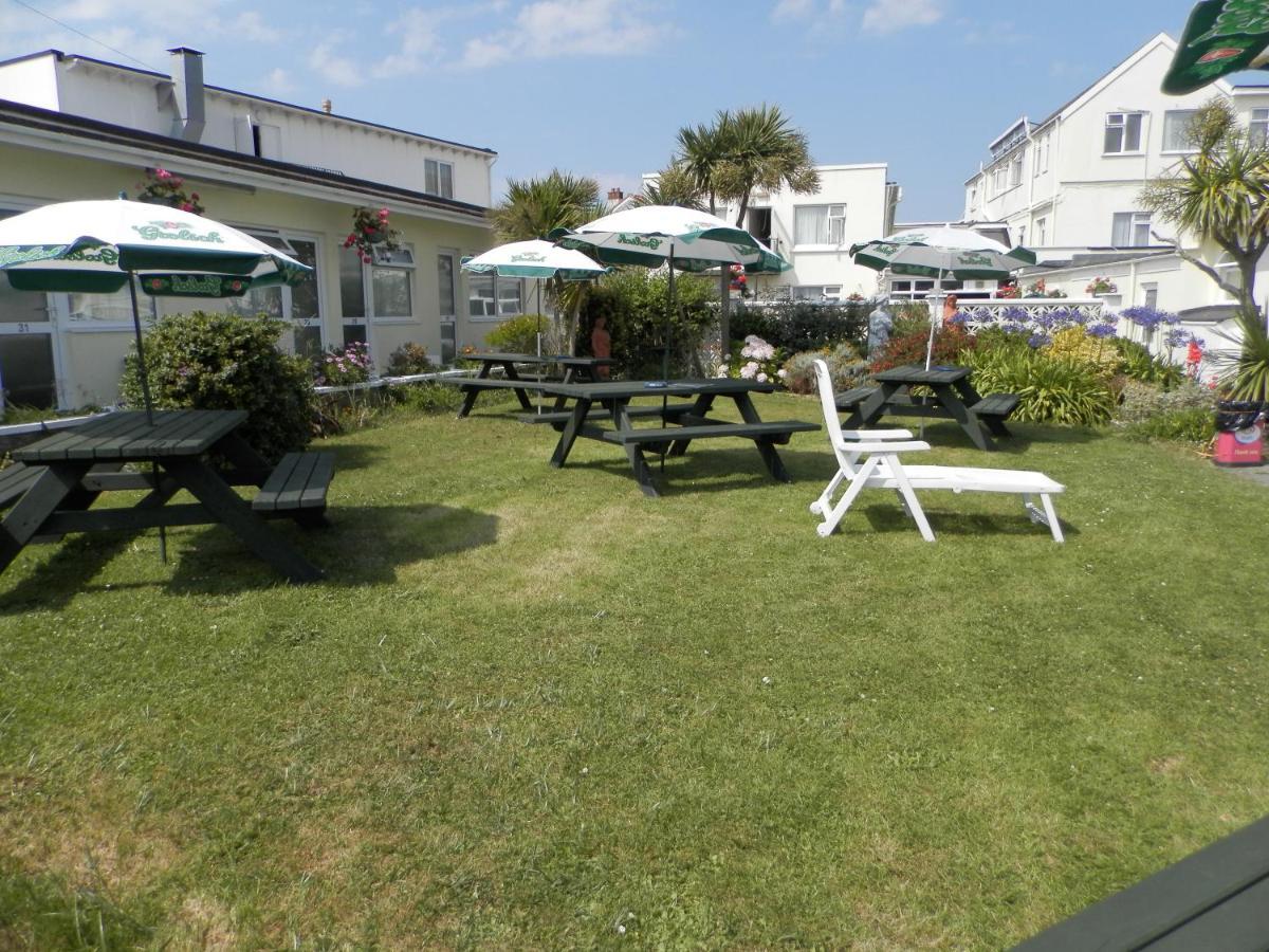 Wayside Cheer Hotel Castel Exterior foto